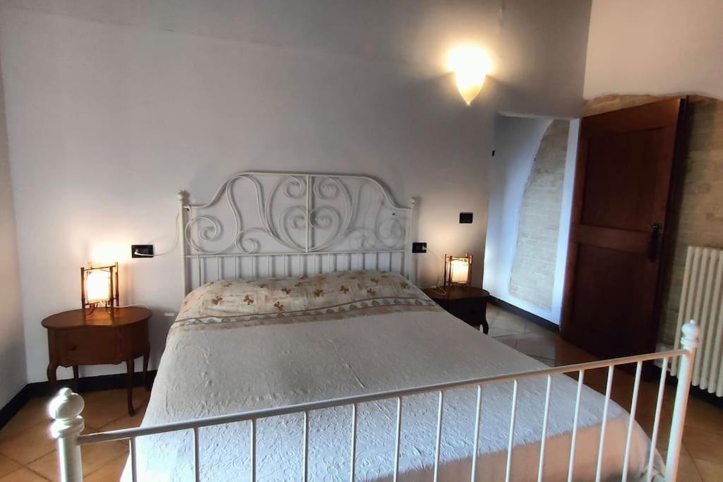 Casale San Teodoro - Mondaino Rn Villa Esterno foto