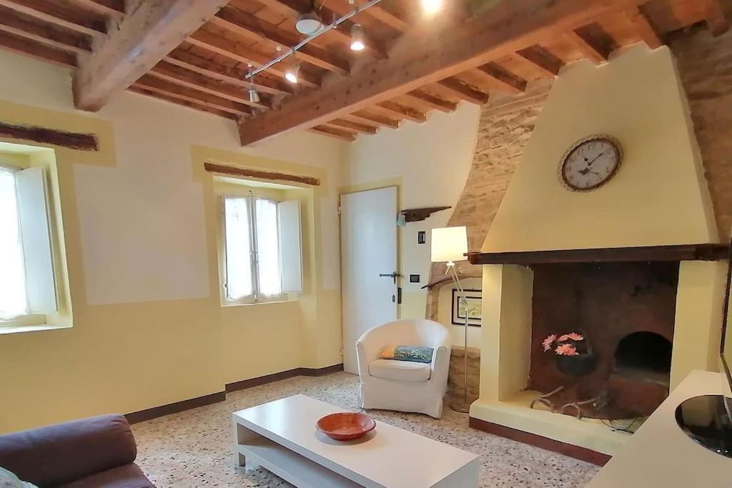 Casale San Teodoro - Mondaino Rn Villa Esterno foto